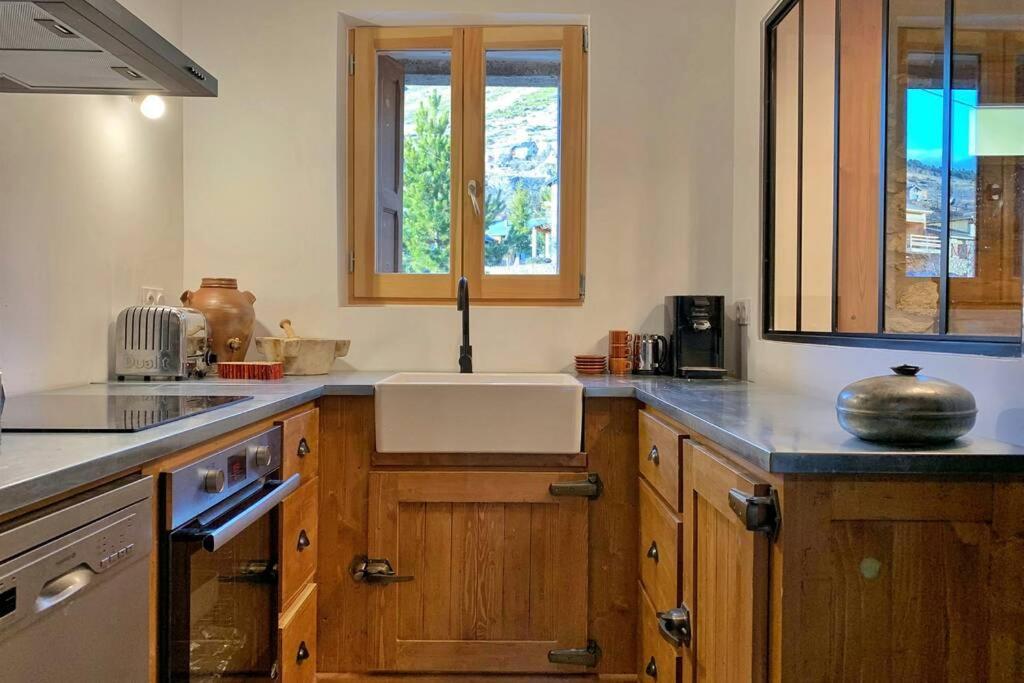 Charmante Maison De Village: Prestation De Qualite, Tout Confort, Terrasse Targassonne エクステリア 写真
