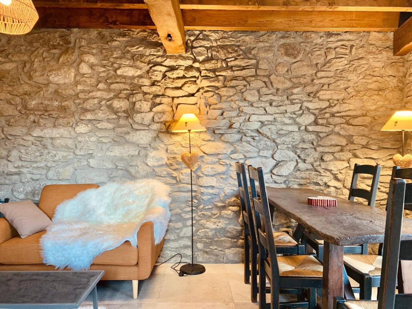 Charmante Maison De Village: Prestation De Qualite, Tout Confort, Terrasse Targassonne エクステリア 写真
